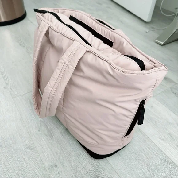 Calpak Luka expandable laptop tote in rise quartz - Picture 2 of 9